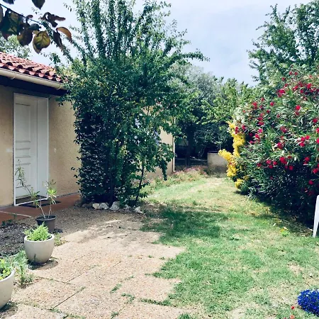 Hameau Des Cedres ゲストハウス エクス＝アン＝プロヴァンス
